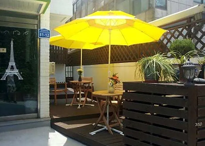Family & Friends House Apartment *