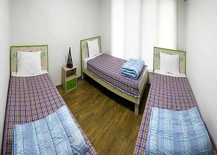 Family & Friends House Apartment *