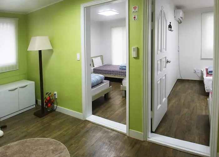 Apartment Family & Friends House